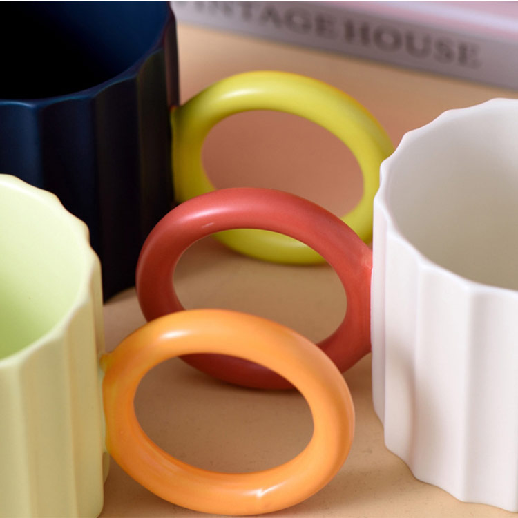 fashion color ceramic mugs bulk sale