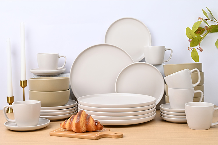 manufacturer of 30pcs beige color ceramic dinnerware